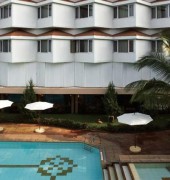 The Gateway Hotel Beach Road