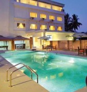 Hotel Wyte Portico
