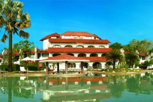 The Gateway Hotel Varkala-Poolside View