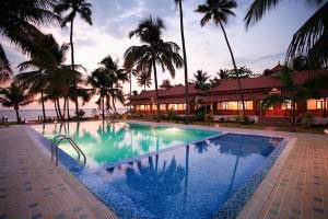 Cocobay Resort-Swimming-Pool